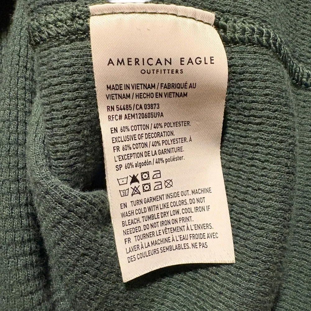 American Eagle Men's Large Forest Green Waffle Knit Thermal Long Sleeve Shirt